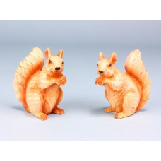 Carved Wood-effect Squirrel, 10cm, 2 assorted