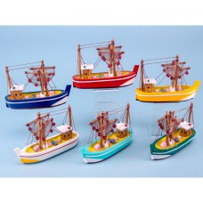 Mini Trawler with Hanging Nets, 13x8cm, 6 assorted