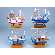 Trawler 20cm with LED Lights, 4 assorted