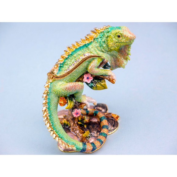 Cloisonne Iguana, 9.5x7cm