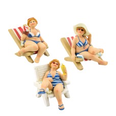 Fat Ladies on Deck Chairs, 10cm, 3 assorted