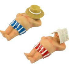 Sunbathing Fat Blokes with Hat/Paper, 10cm, 2 assorted